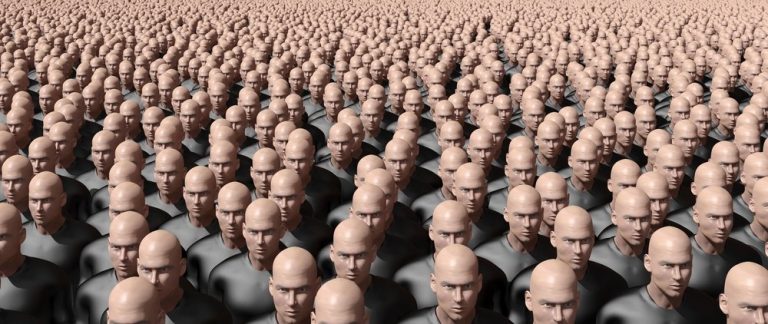 Ne plus ressembler à personne pour ressembler à tout le monde